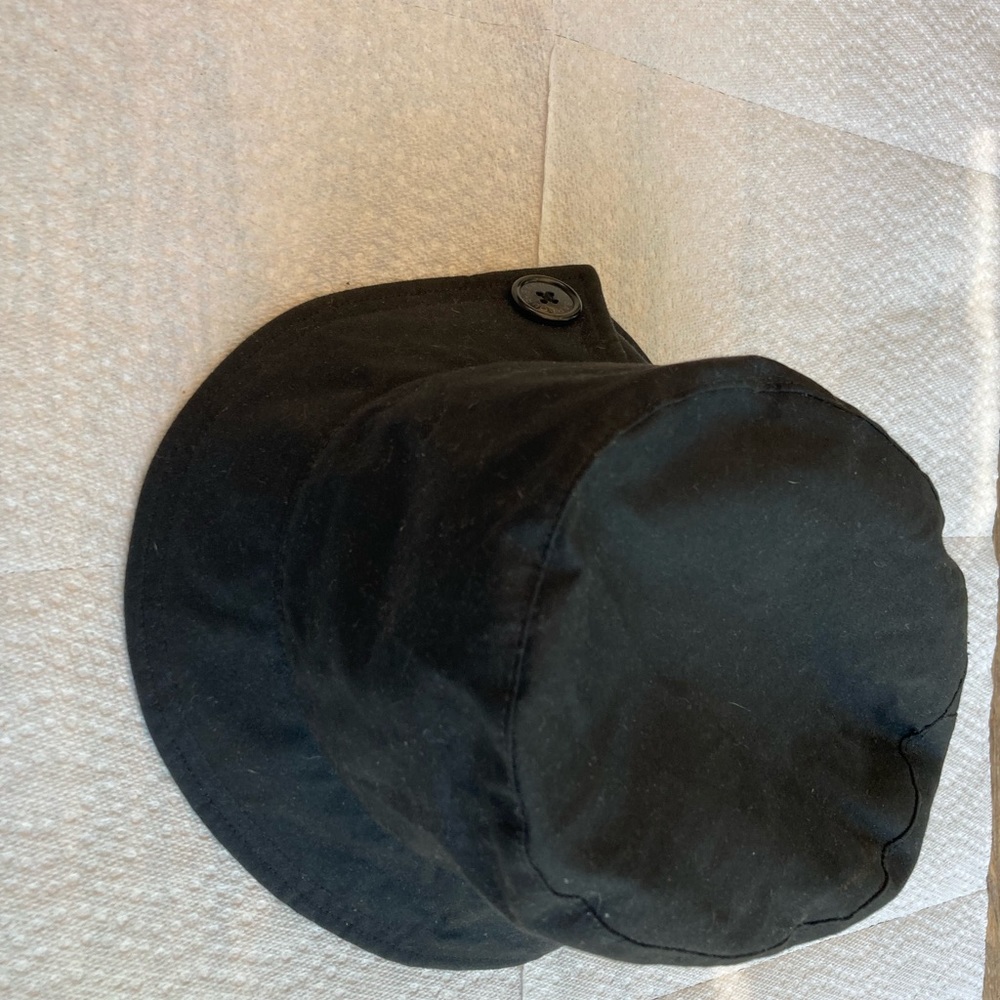 Barbour Size M Waxed Bucket Hat Cap Black.